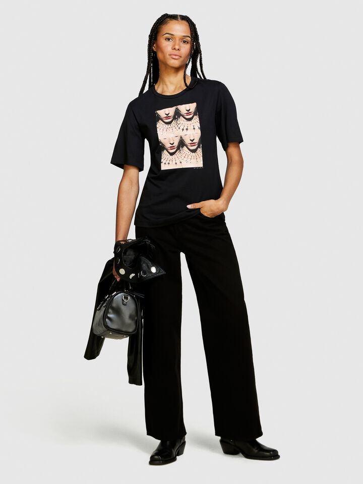 T-shirt with print and studs - women's short sleeve t-shirts - Black | Sisley image number 1